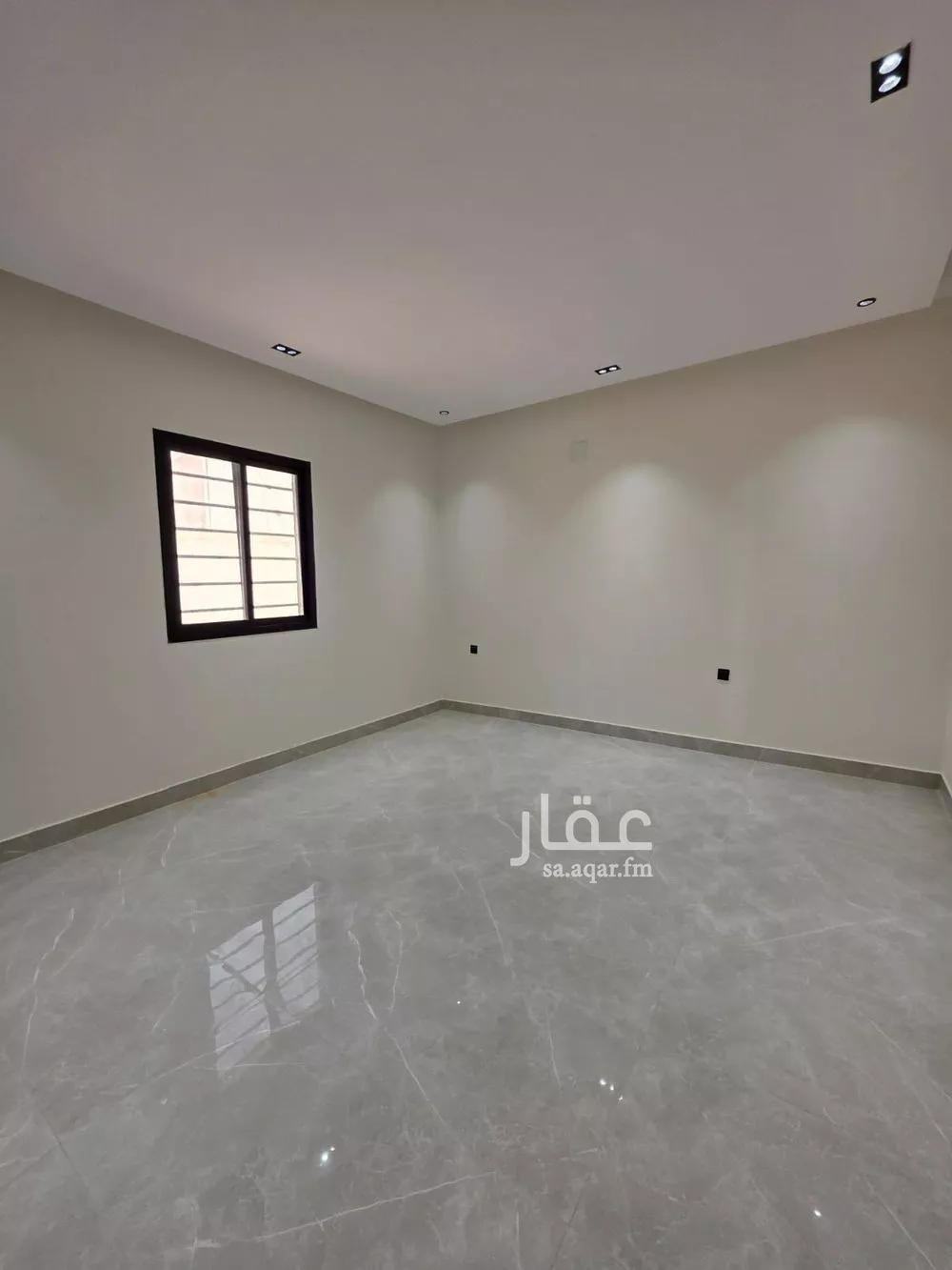 دور 6 غرف في الرمال 13