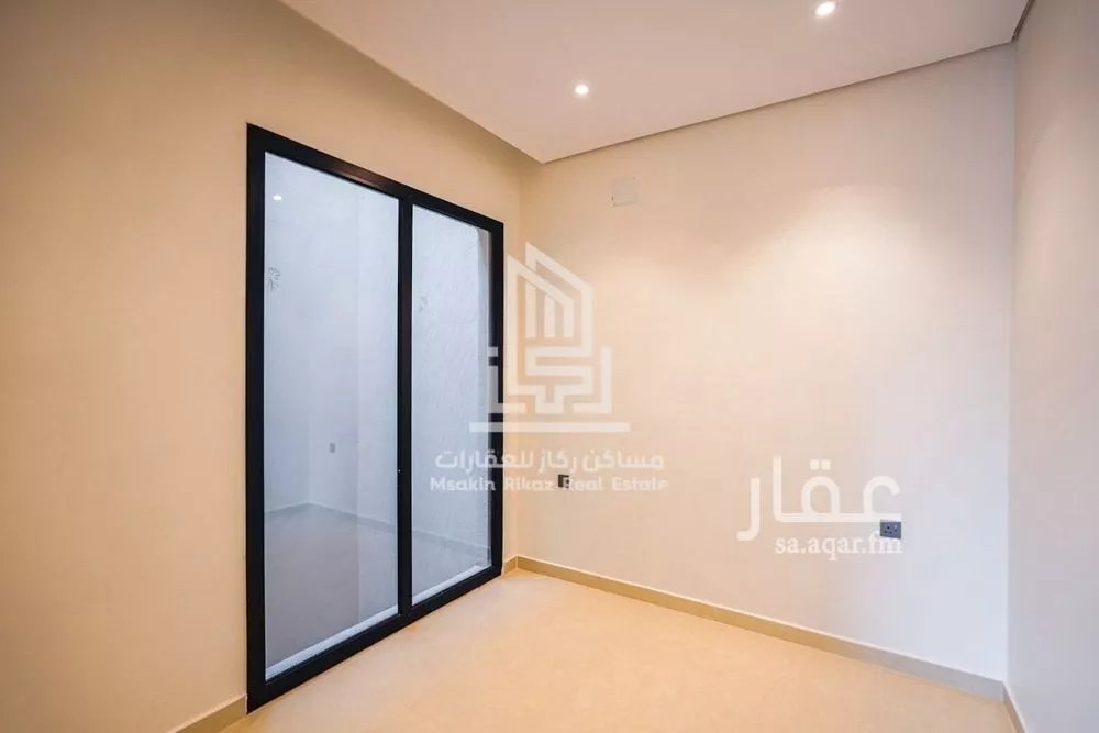 دور 4 غرف في السعادة 12