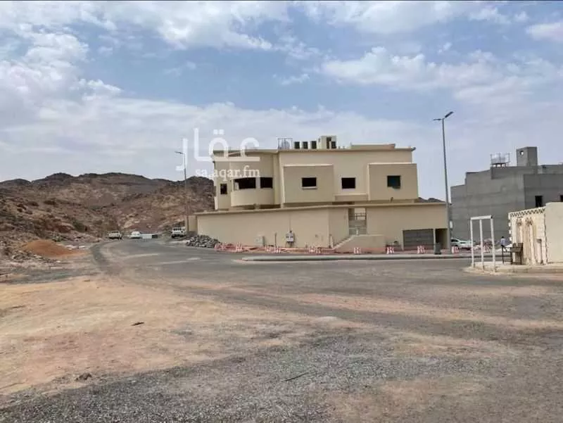 فيلا 20 غرف في السلام 3