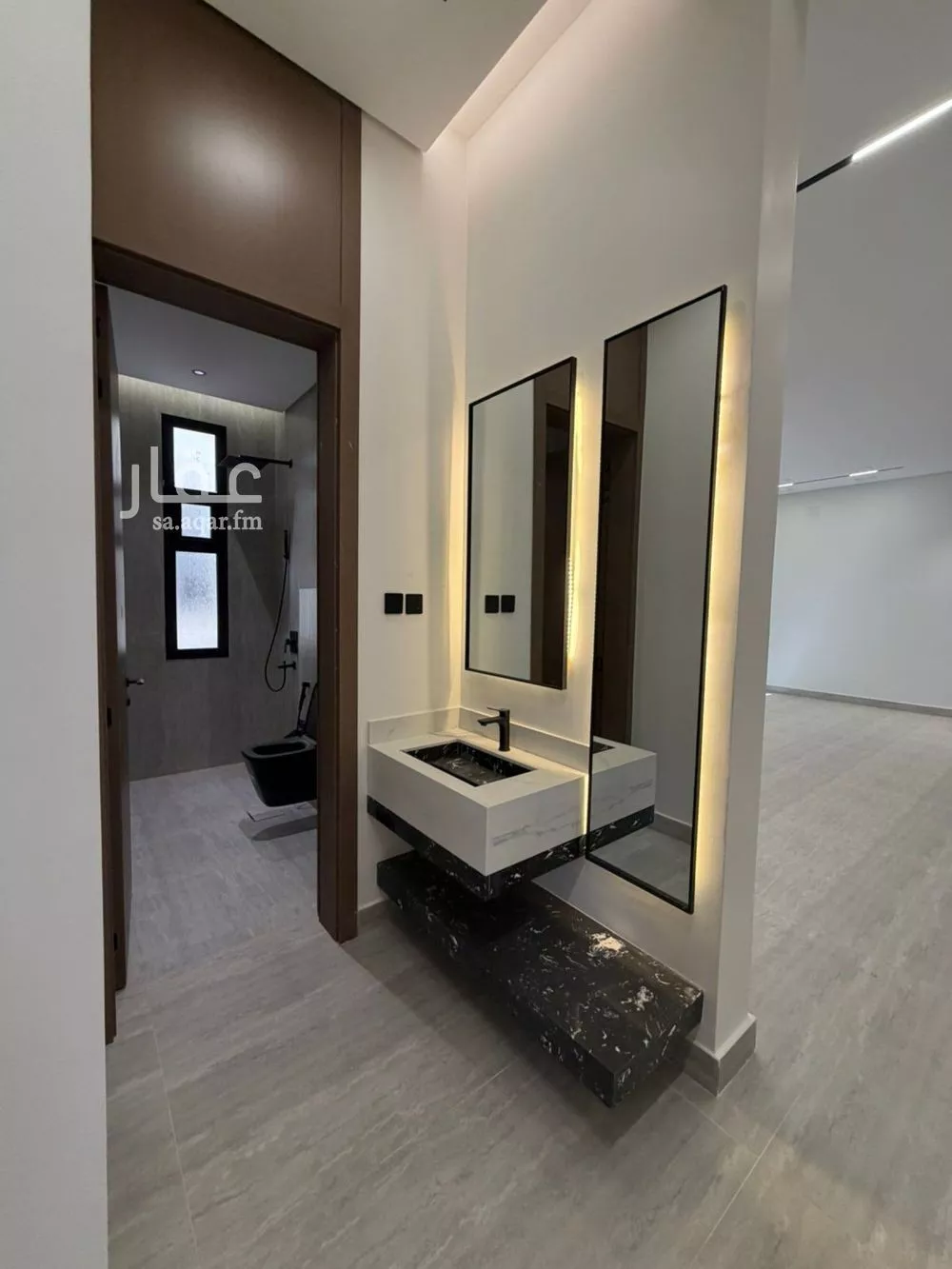 3 bedroom floor in Al Maizilah 3