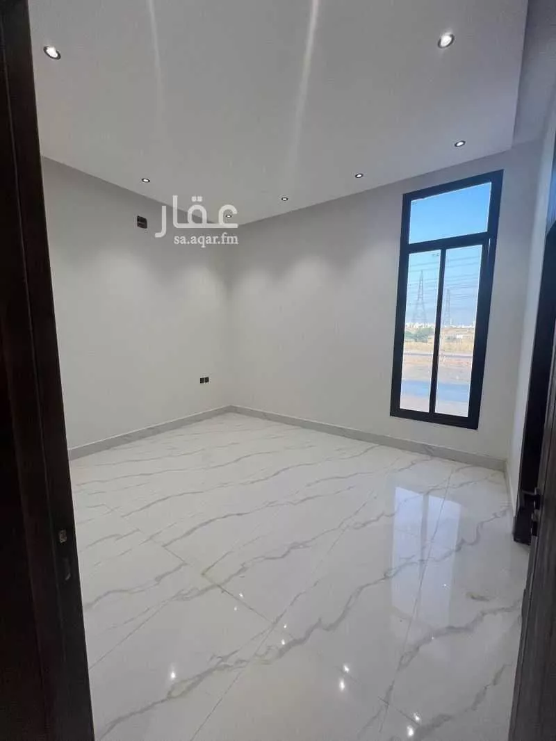 3 bedroom floor in Ash Sharq 7