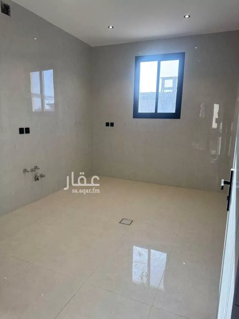 دور 6 غرف في ديراب 7