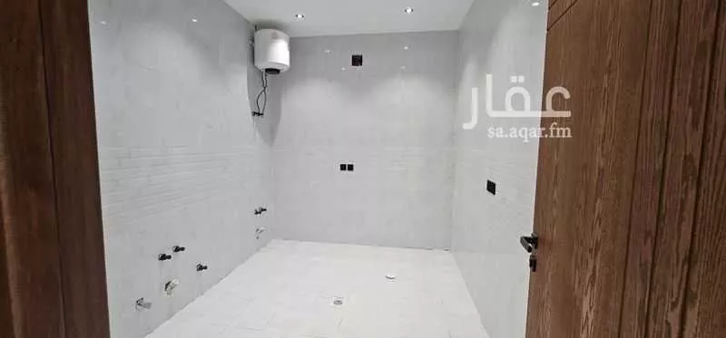 5 bedroom floor in Taibah 21