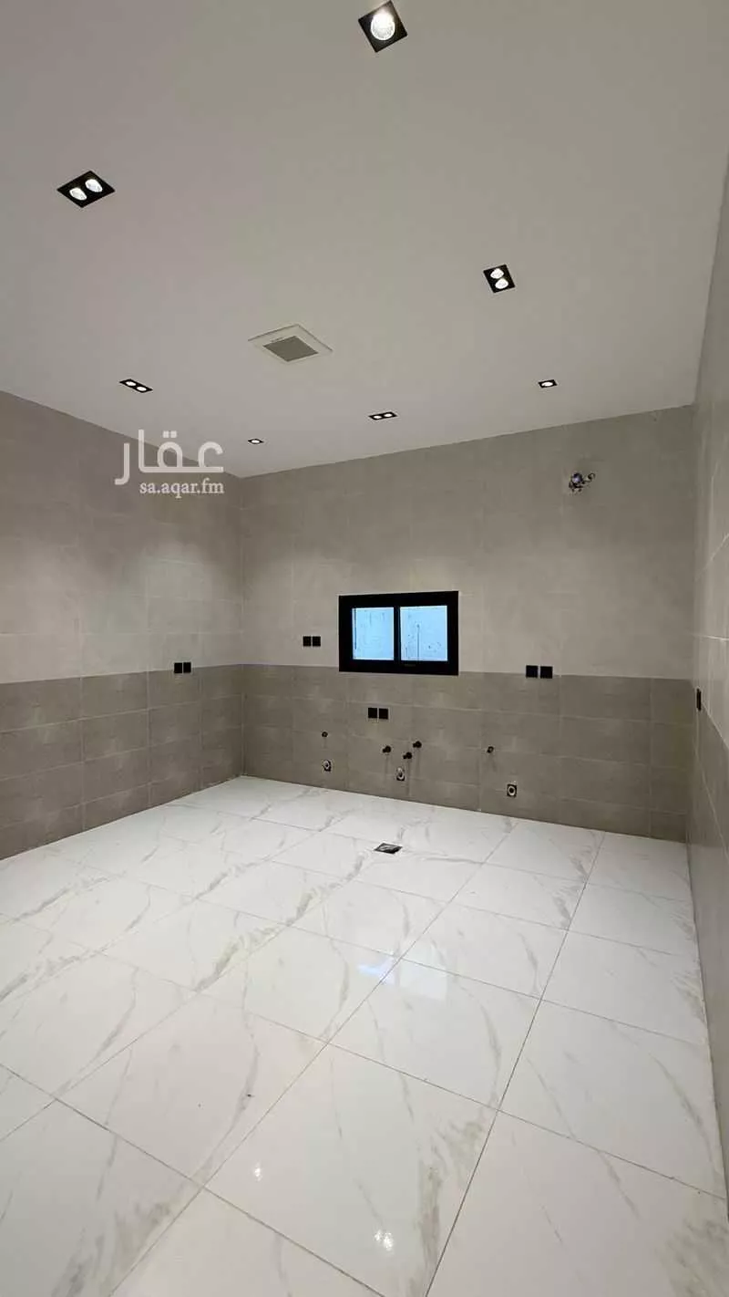 شقة 5 غرف في بطحاء قريش 5