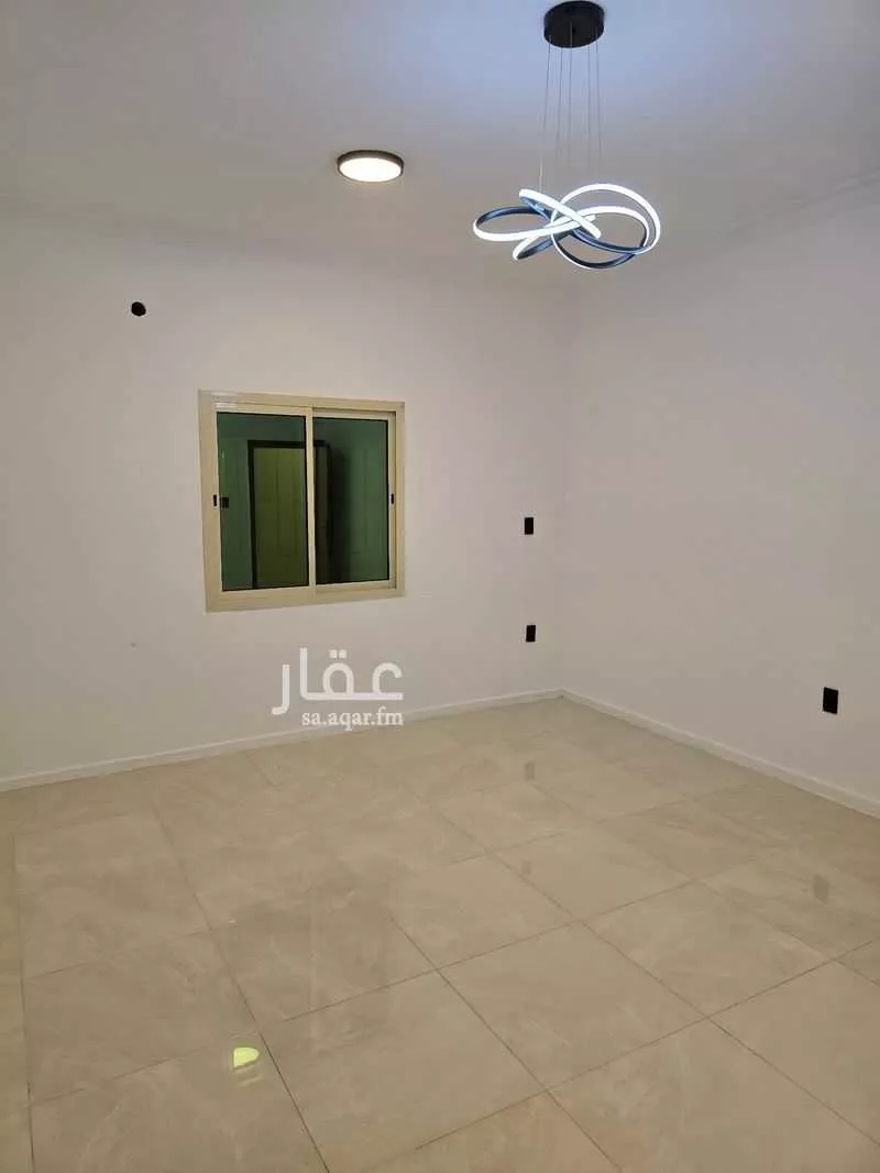 عمارة 593 م² في عبدالله فؤاد 16
