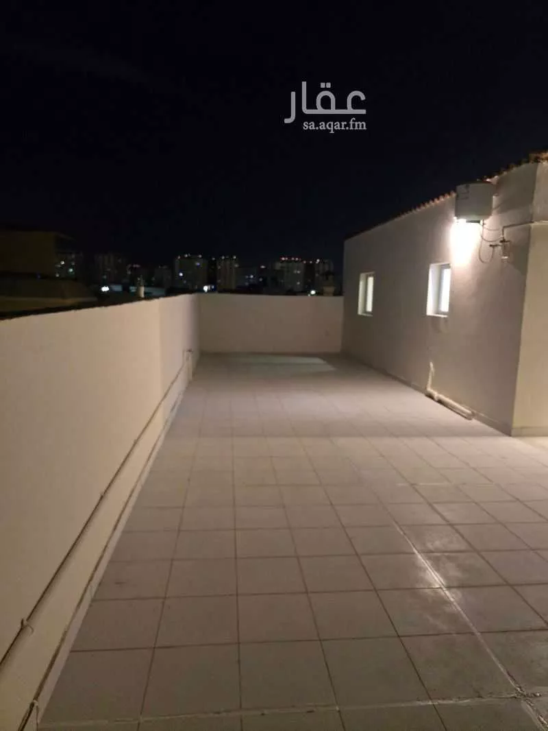 عمارة 593 م² في عبدالله فؤاد 18