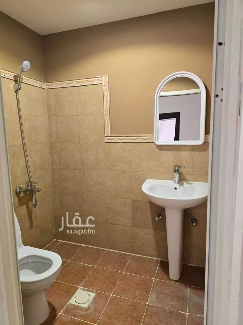 عمارة 593 م² في عبدالله فؤاد 23