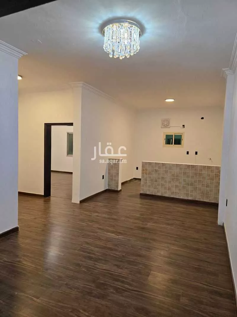 عمارة 593 م² في عبدالله فؤاد 24