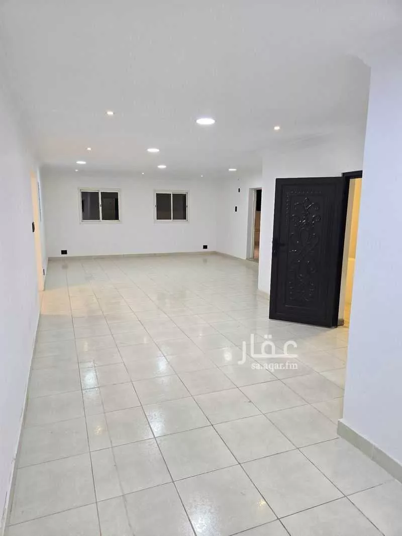 عمارة 593 م² في عبدالله فؤاد 30