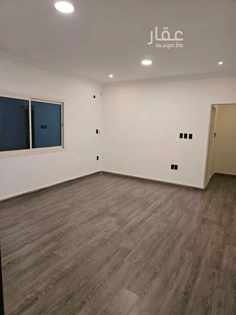 عمارة 593 م² في عبدالله فؤاد 9