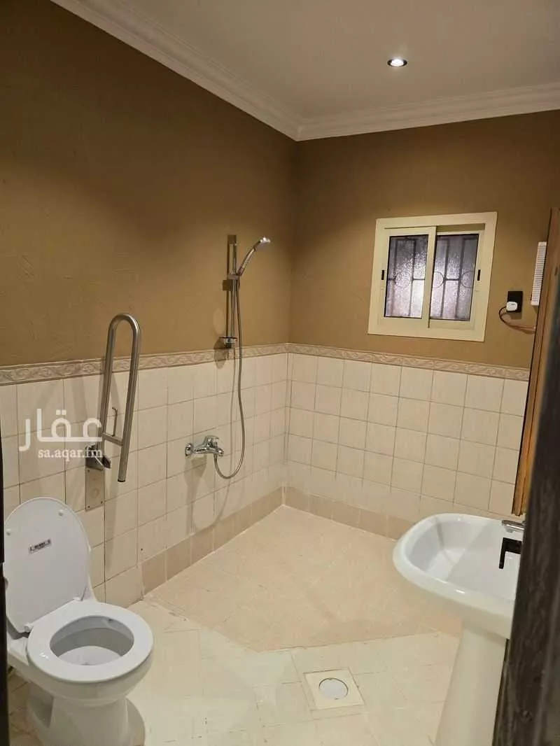 عمارة 593 م² في عبدالله فؤاد 10