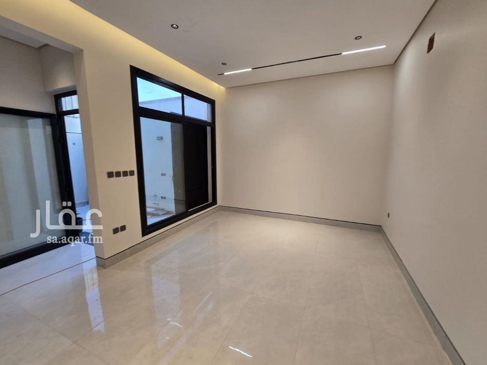 3 bedroom villa in Al Uraija Al Gharbi, Riyadh 15