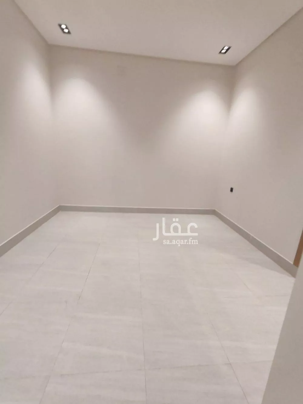 5 bedroom villa in Al Uraija Al Gharbiyah, Riyadh 9