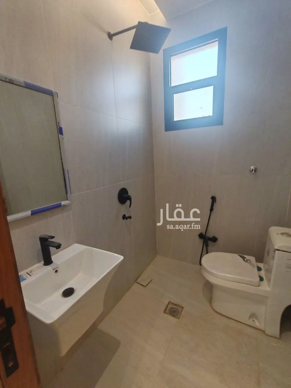 5 bedroom villa in Al Uraija Al Gharbiyah, Riyadh 12