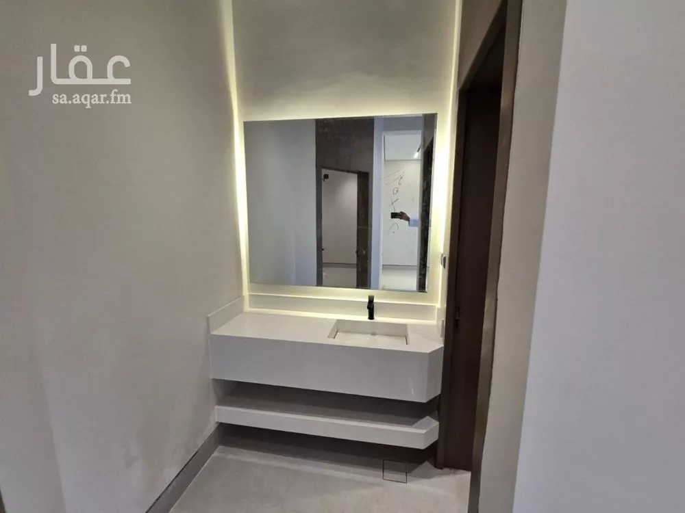 3 bedroom villa in Al Uraija Al Gharbi, Riyadh 6