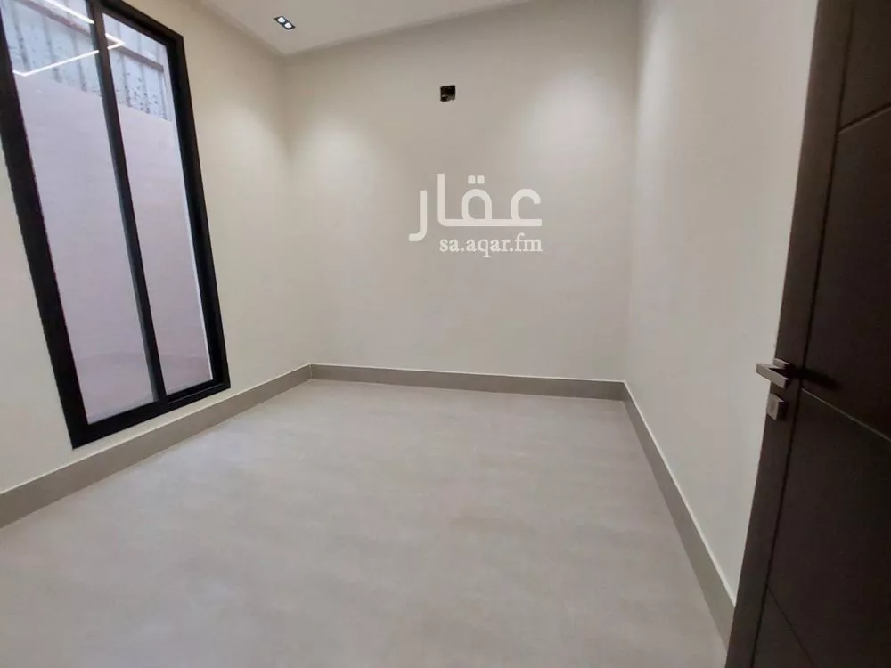 فيلا 5 غرف في العريجاء الغربية 18