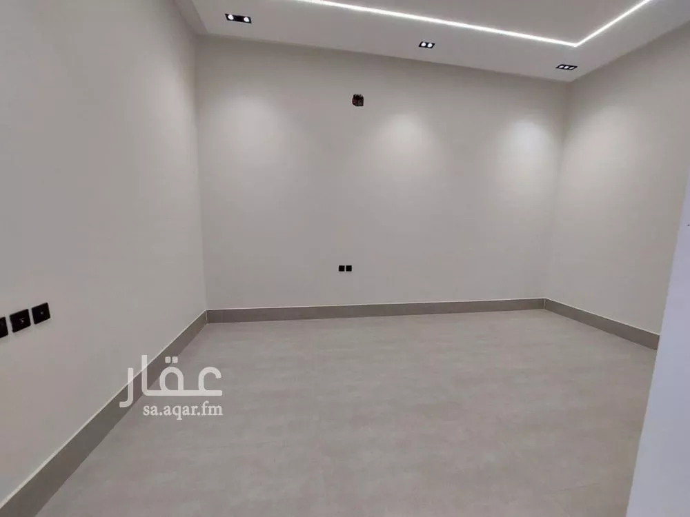 فيلا 5 غرف في العريجاء الغربية 6