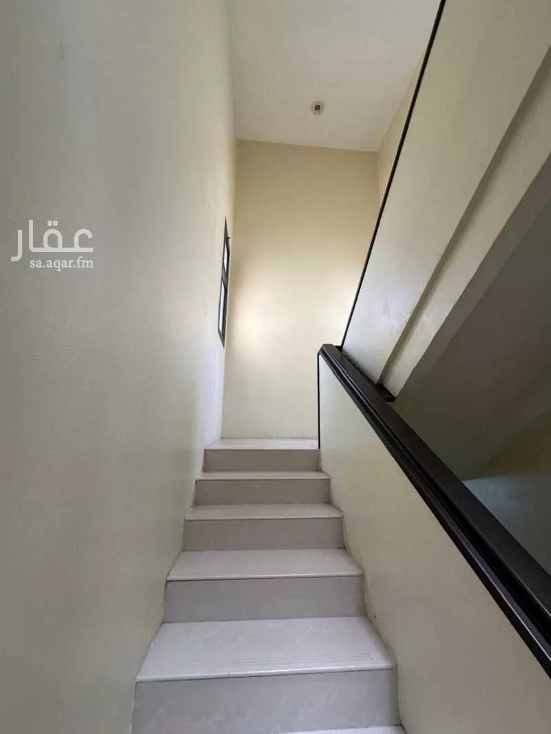 فيلا 5 غرف في الربوة 12