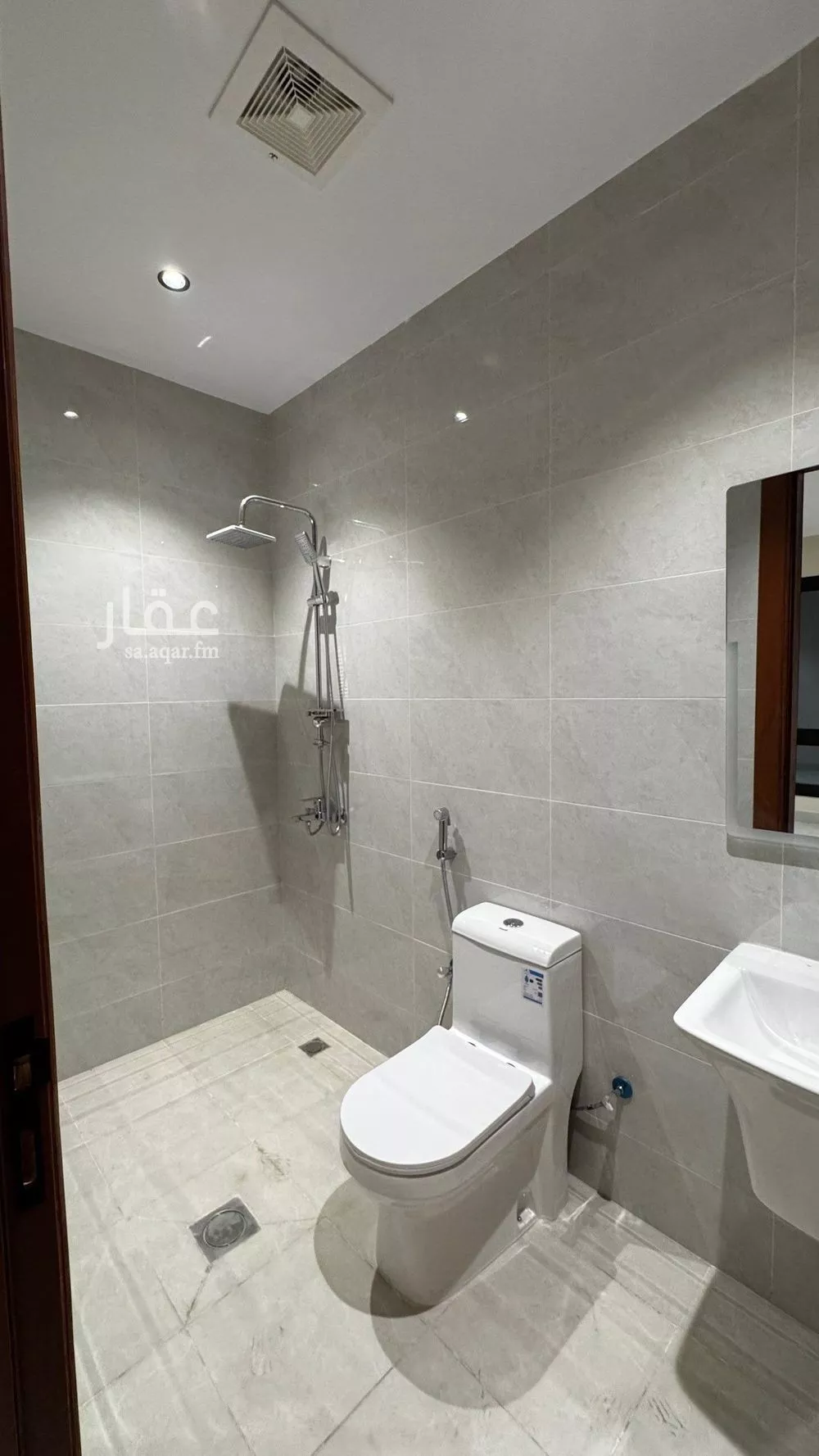 4 bedroom apartment in Al Safa 8