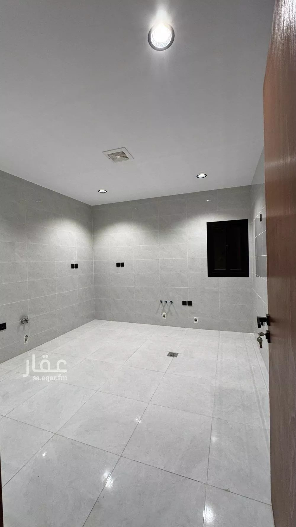 4 bedroom apartment in Al Safa 9
