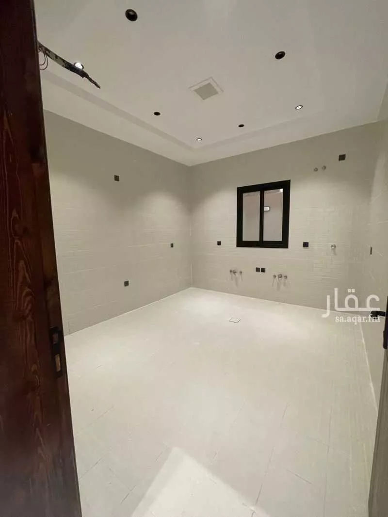 فيلا 12 غرف في الصالحية 3