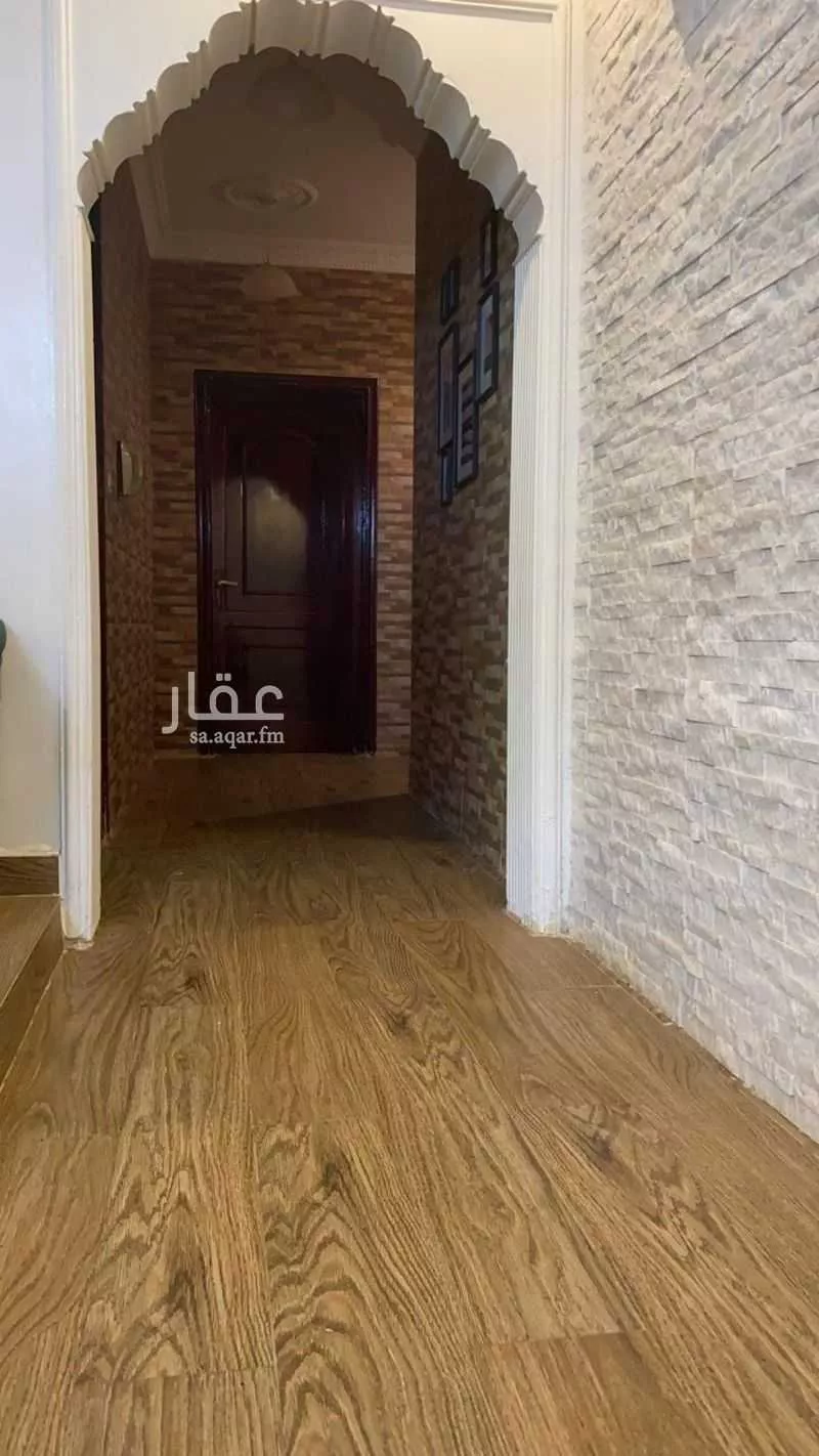 شقة 7 غرف في المنتزة 8