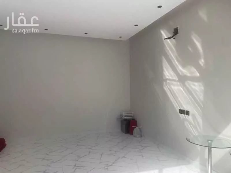 فيلا 4 غرف في الرمال 3