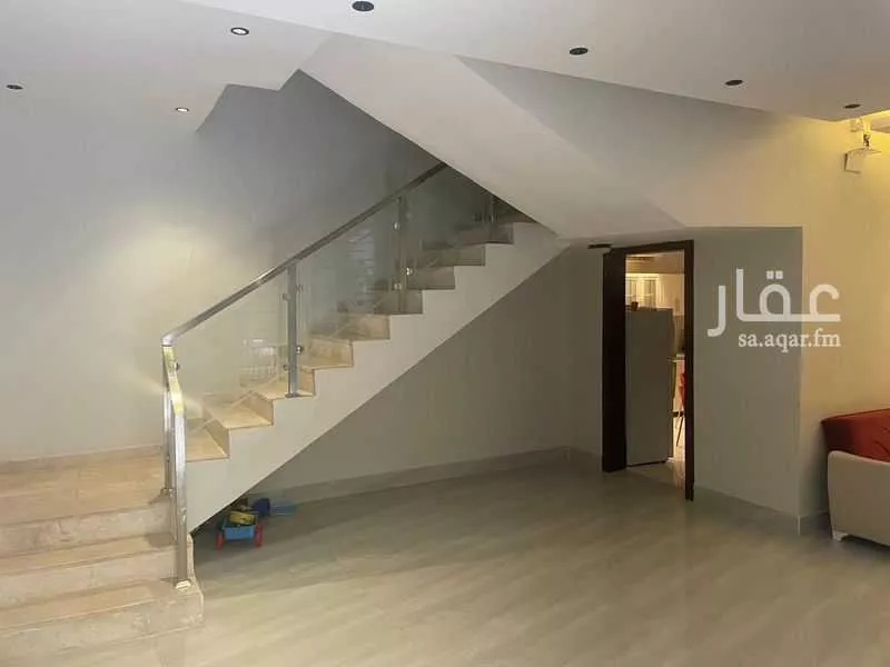 فيلا 4 غرف في الرمال 9