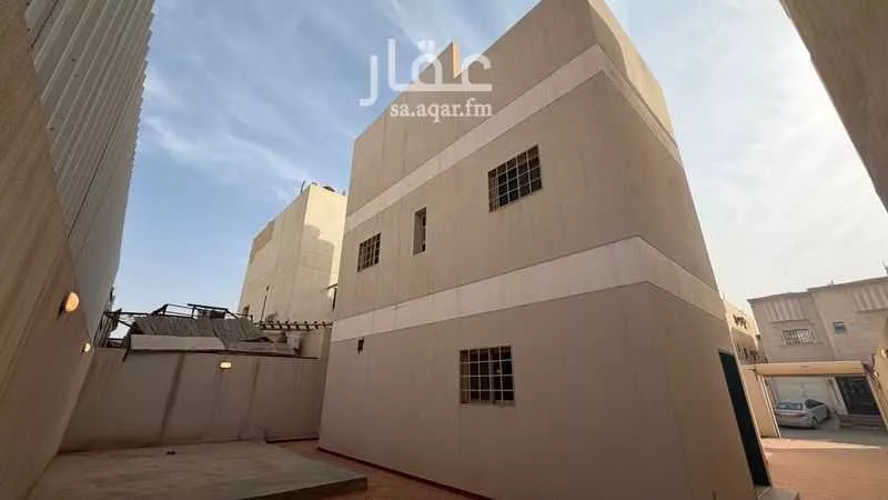 فيلا 4 غرف في المونسية 4