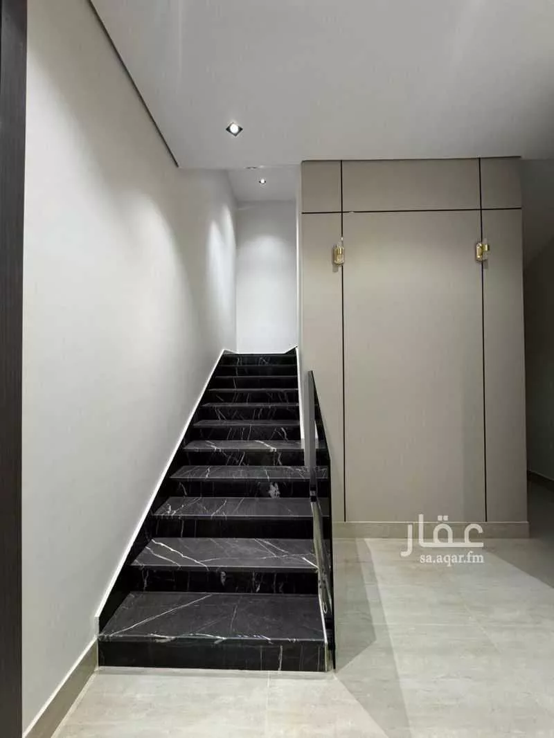 فيلا 10 غرف في النظيم 13