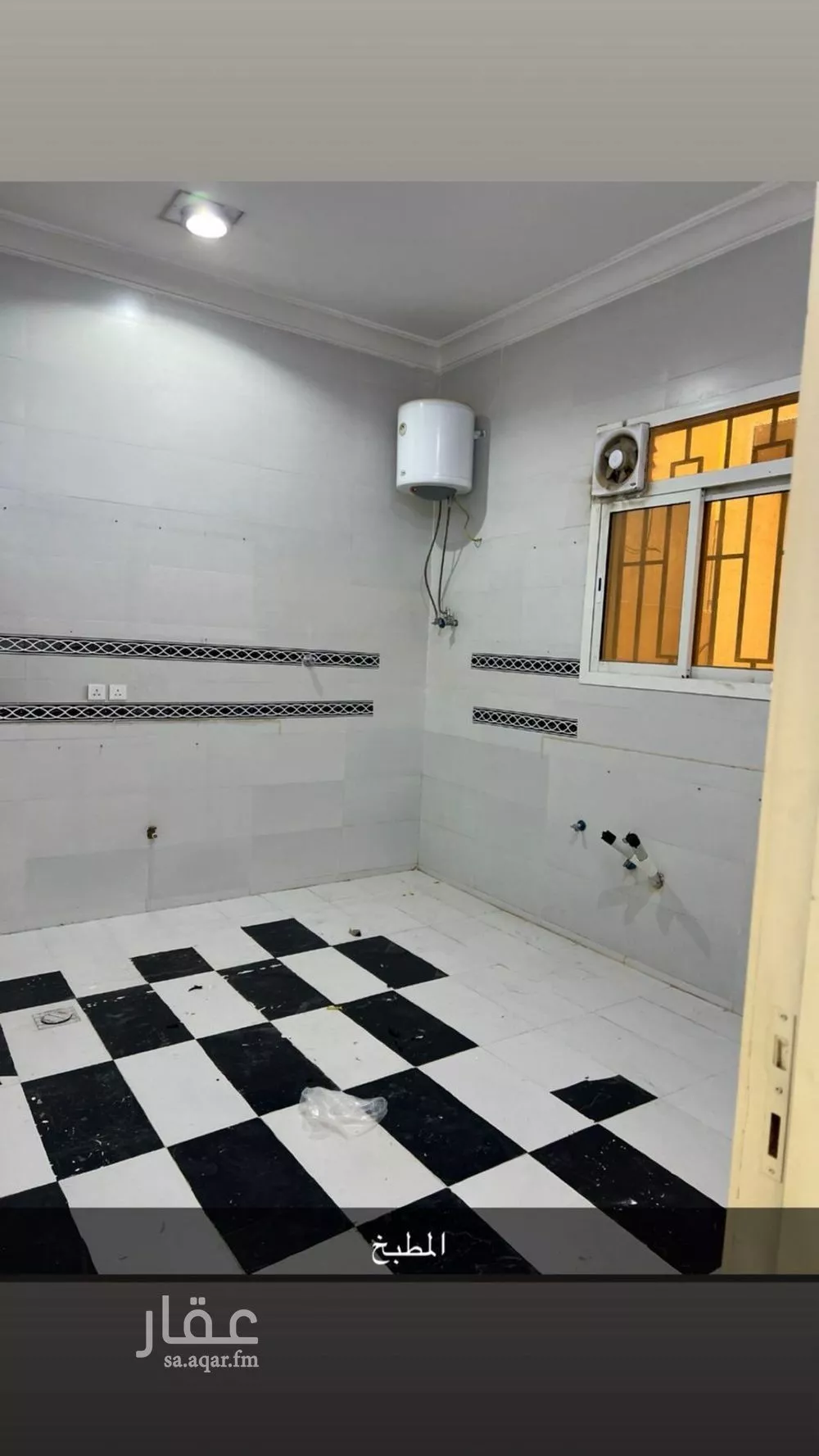 3 bedroom floor in Al Hazm 5