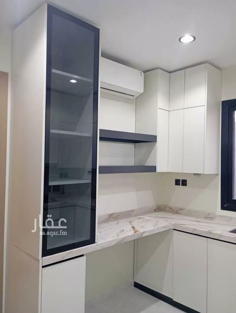 4 bedroom apartment in Al Rimal 5