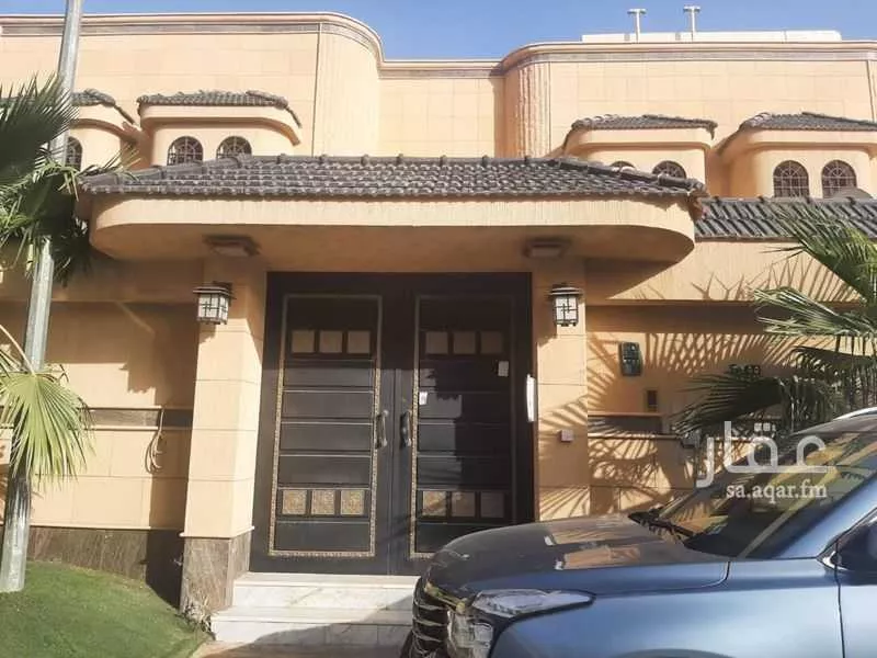 فيلا 4 غرف في العقيق 8