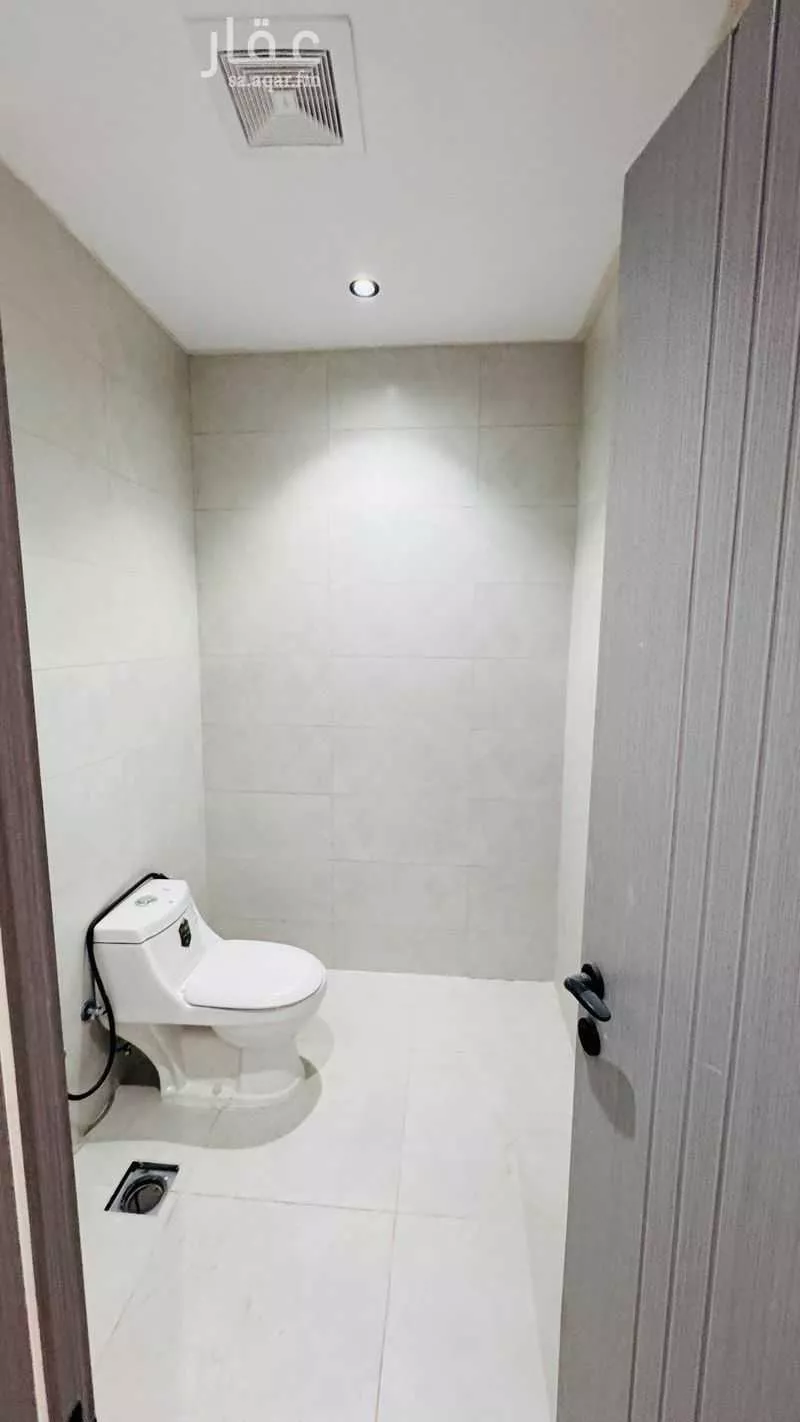 3 bedroom apartment in Ar Rayan 7