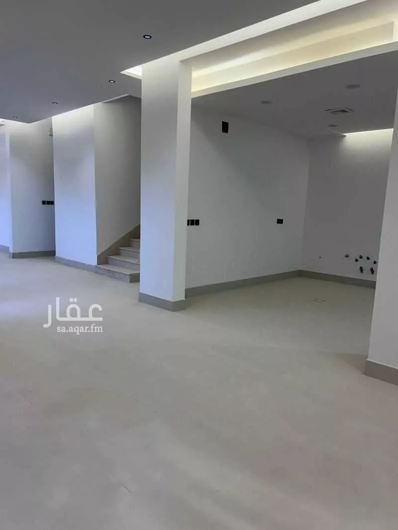 فيلا 5 غرف في بنبان 8