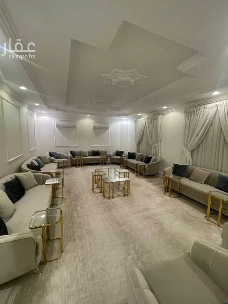 5 bedroom villa in Dhahrat Laban 5