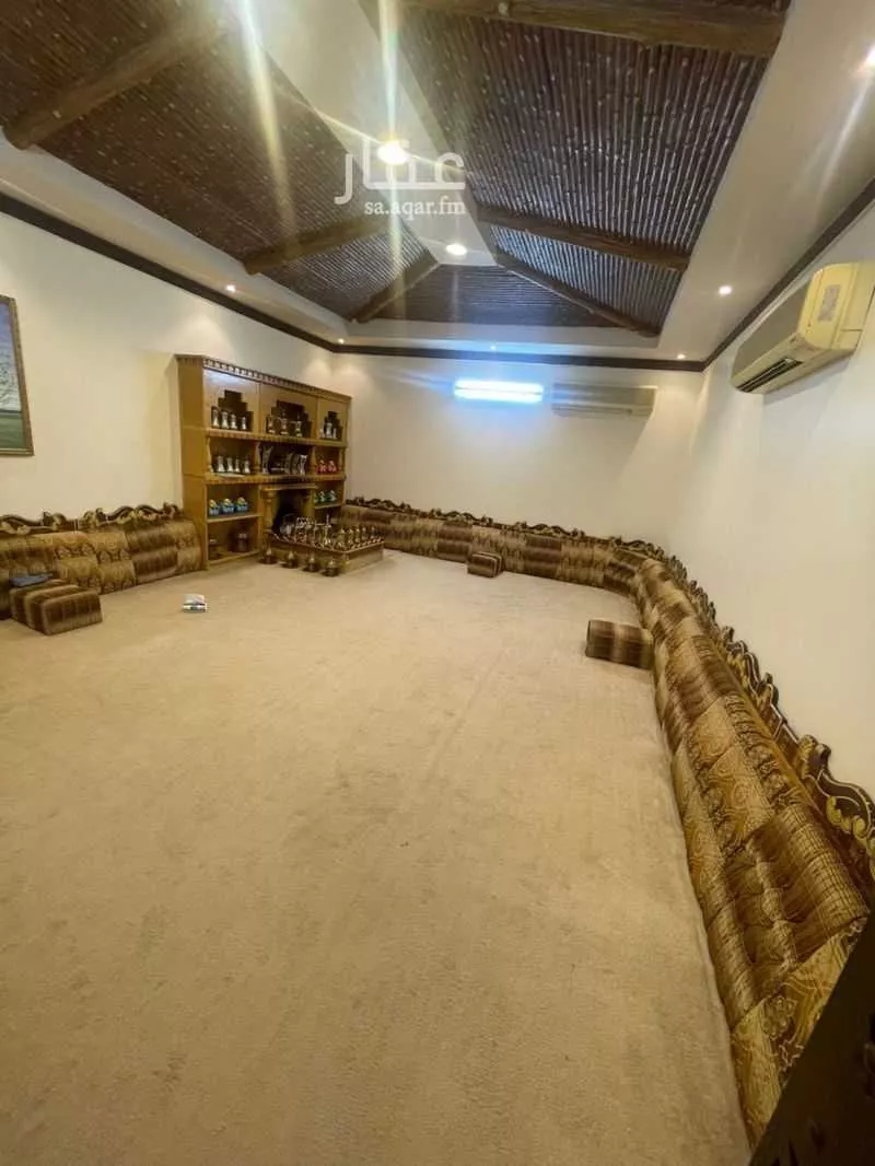 5 bedroom villa in Dhahrat Laban 6