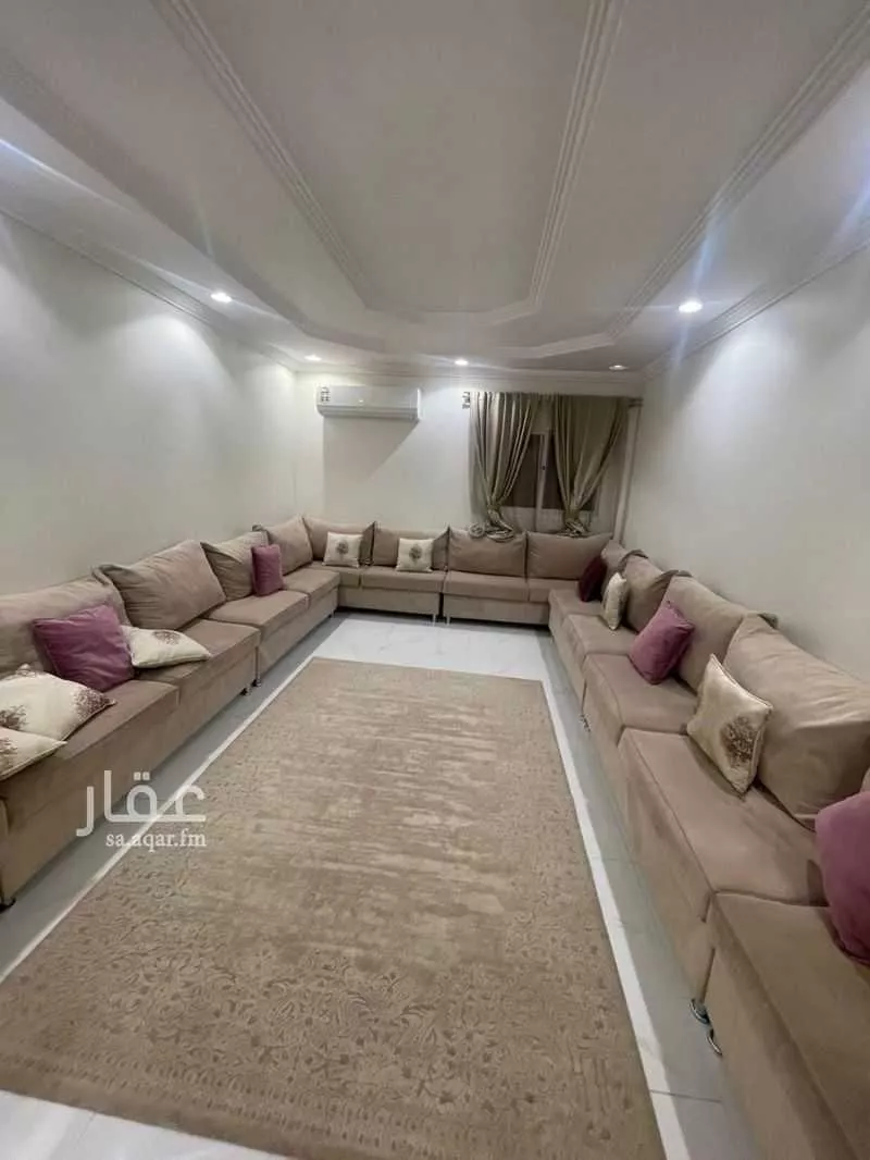 5 bedroom villa in Dhahrat Laban 9
