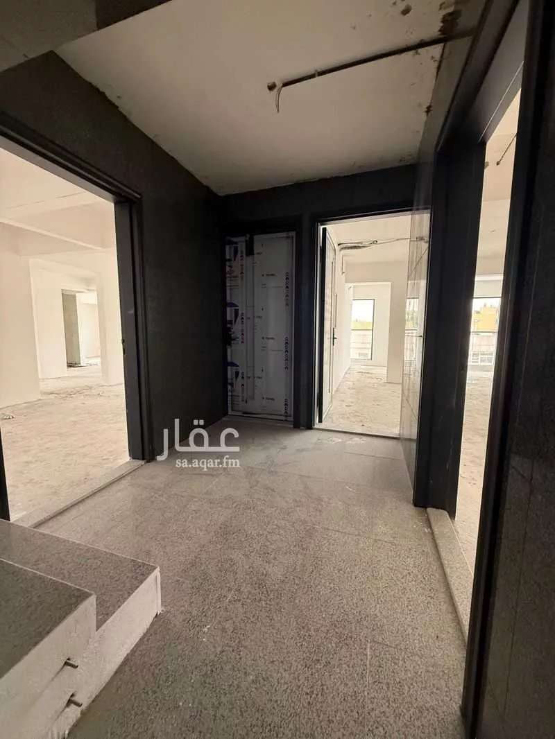 603 sqm building in Al Malaz 6