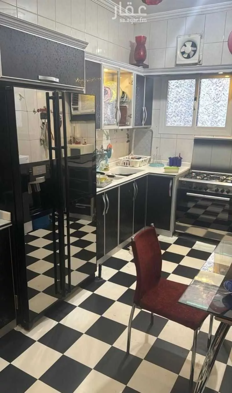 5 bedroom apartment in Al Safa 3
