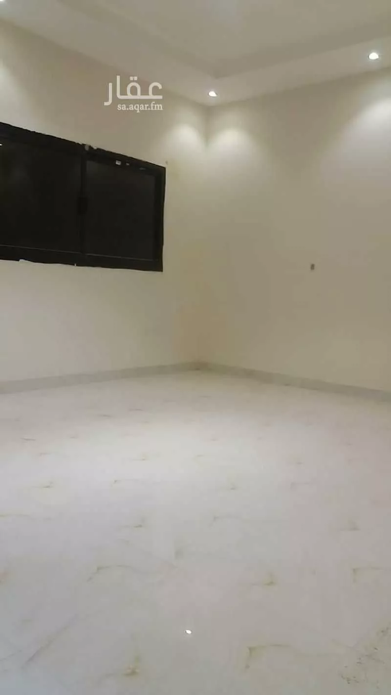 4 bedroom apartment in Al Rabwa 6