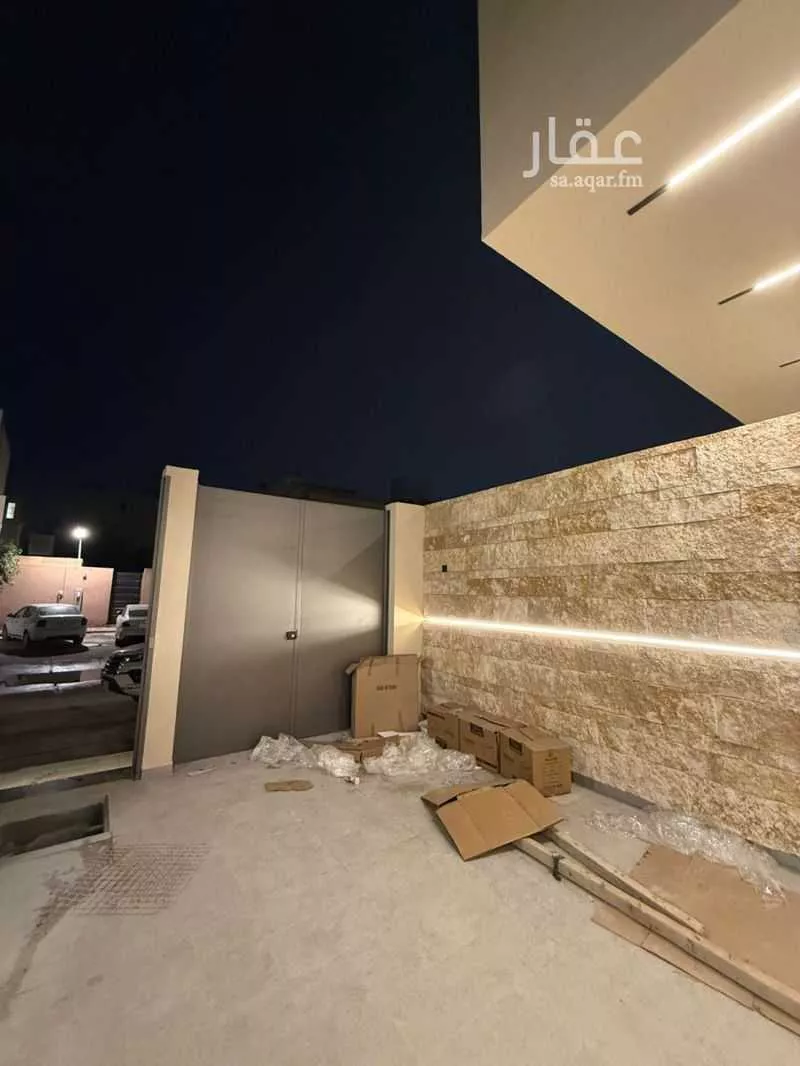 5 bedroom villa in Al Aridh 4