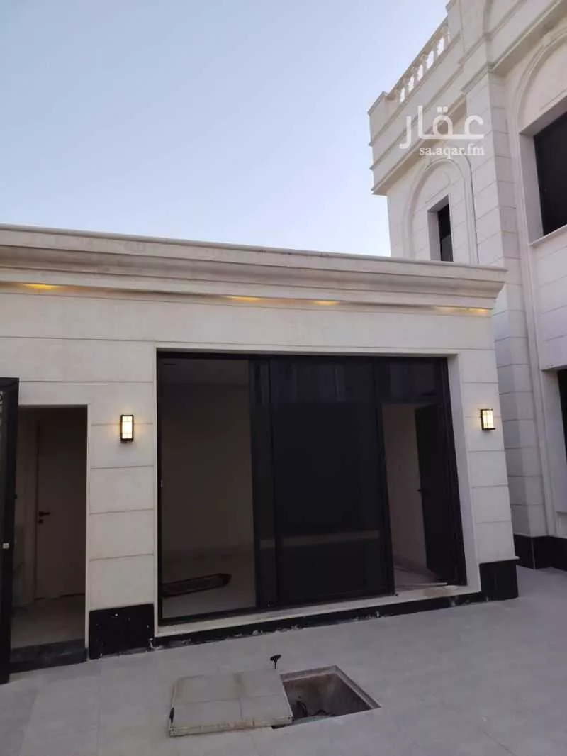 فيلا 7 غرف في الأمواج 12