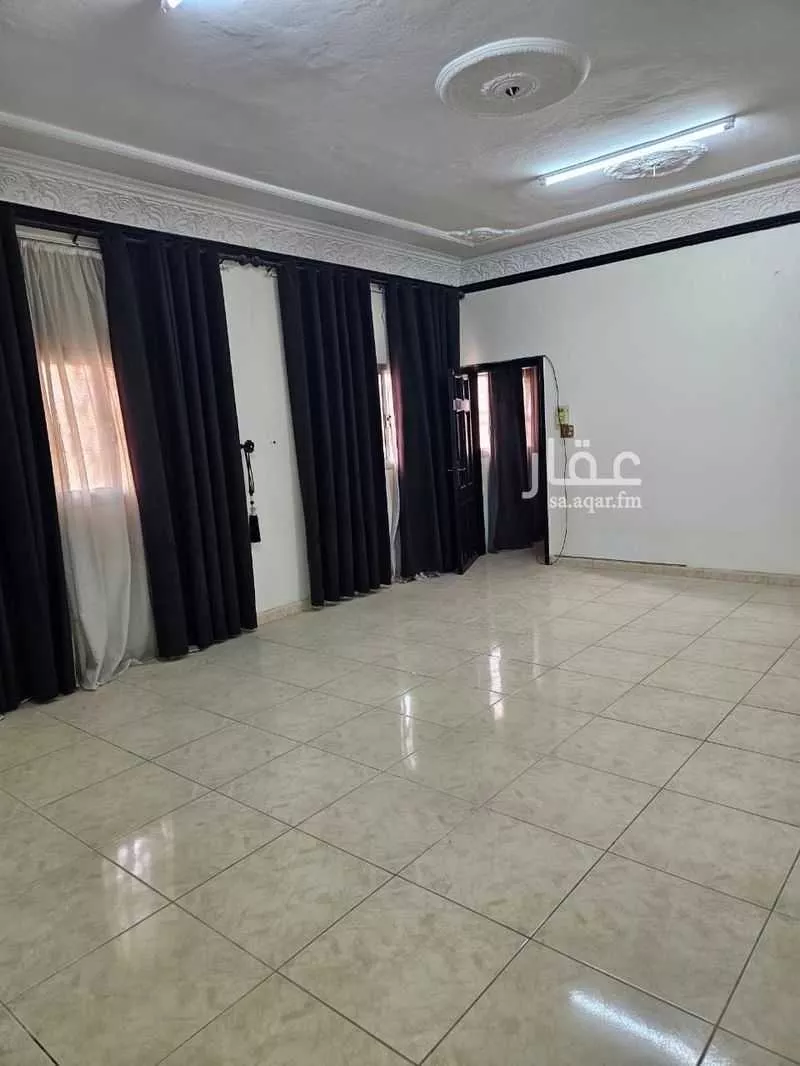 4 bedroom floor in Abdullah Fuad 2