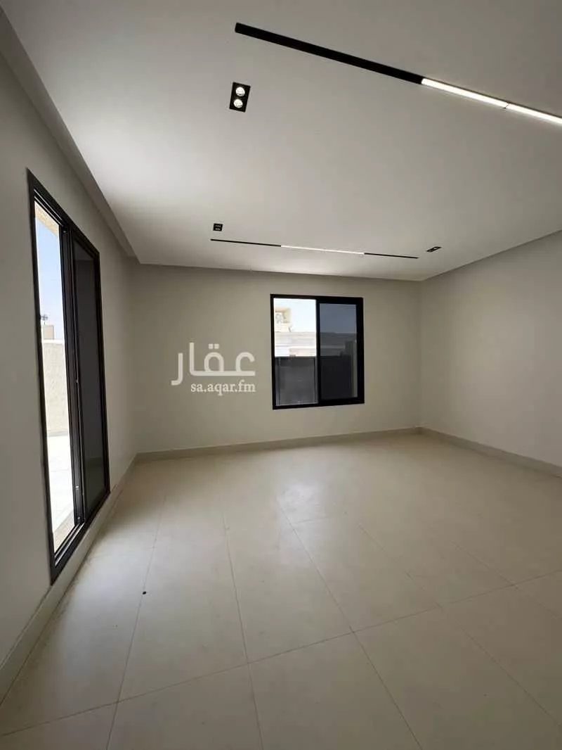 5 bedroom floor in Al Janadriyah 2