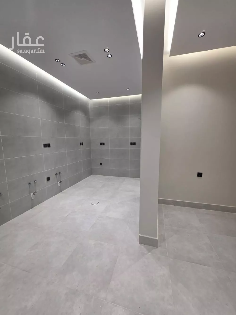 4 bedroom apartment in Al Rawdah 11