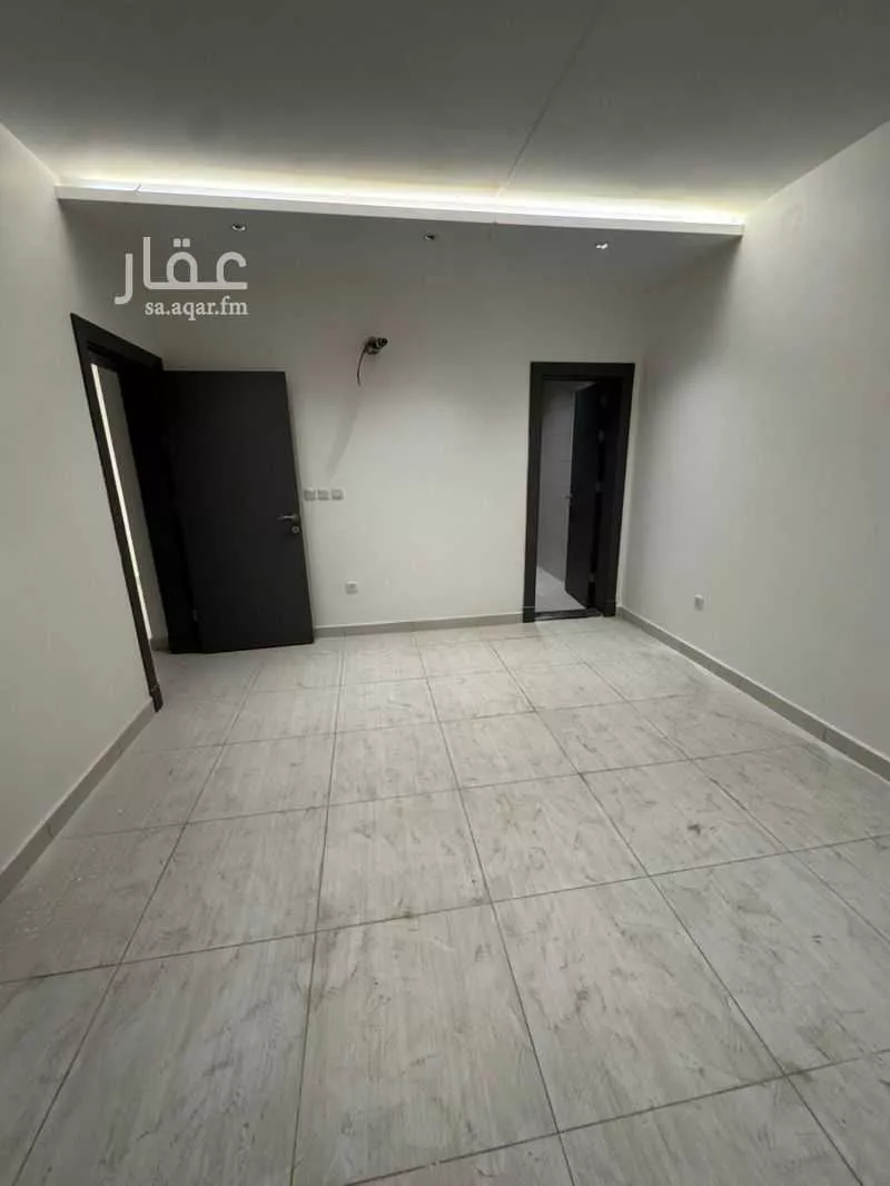 شقة 5 غرف في الواحة 23