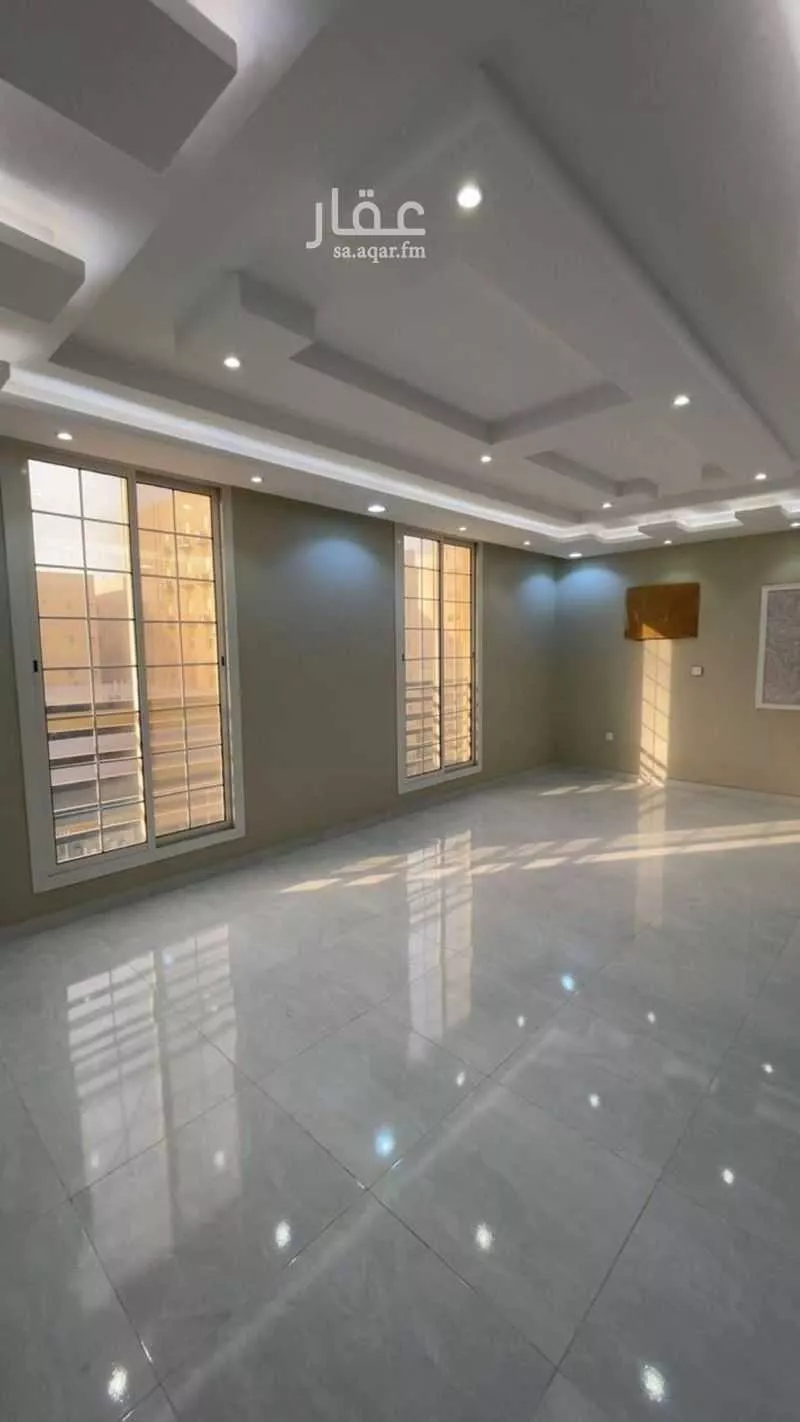 5 bedroom apartment in Muraykh 3