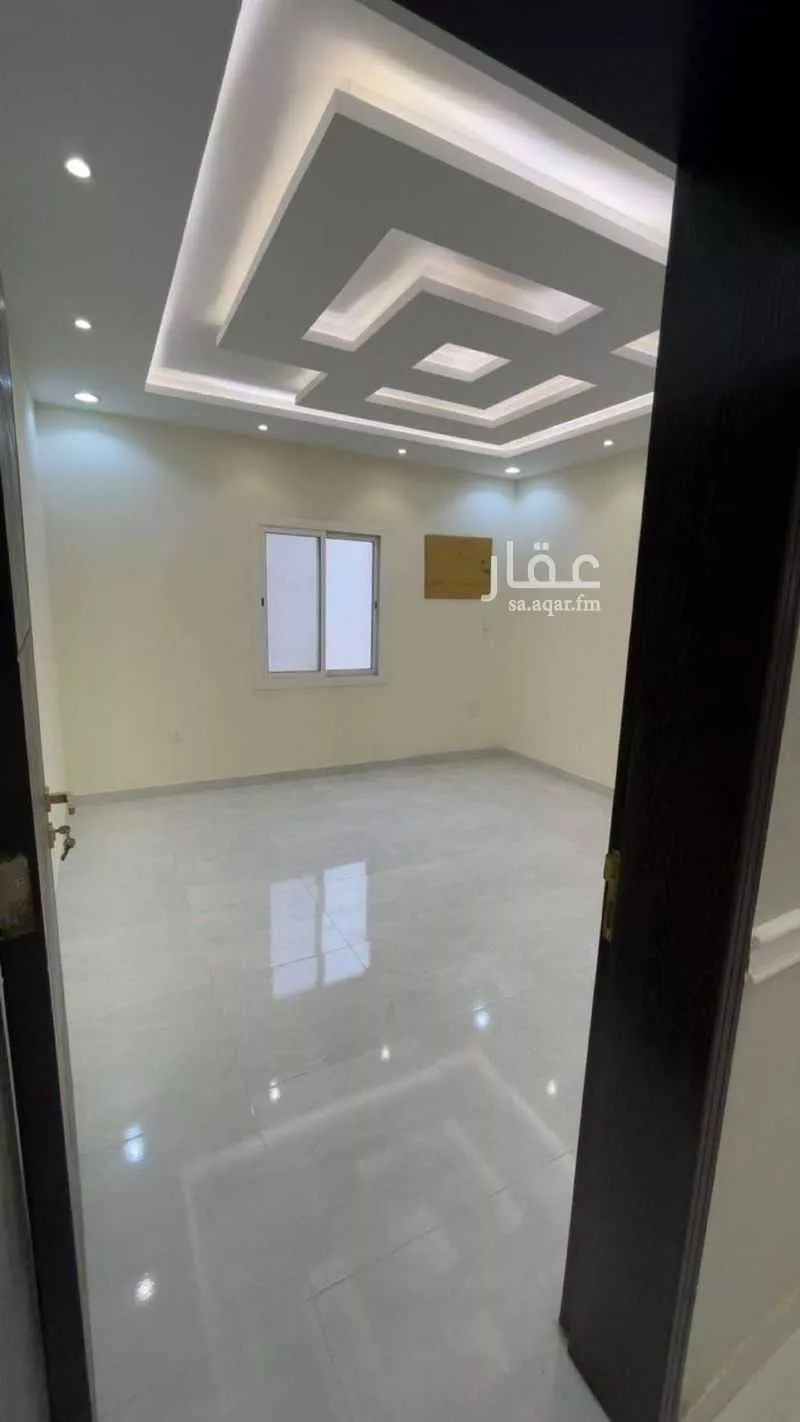 5 bedroom apartment in Muraykh 7
