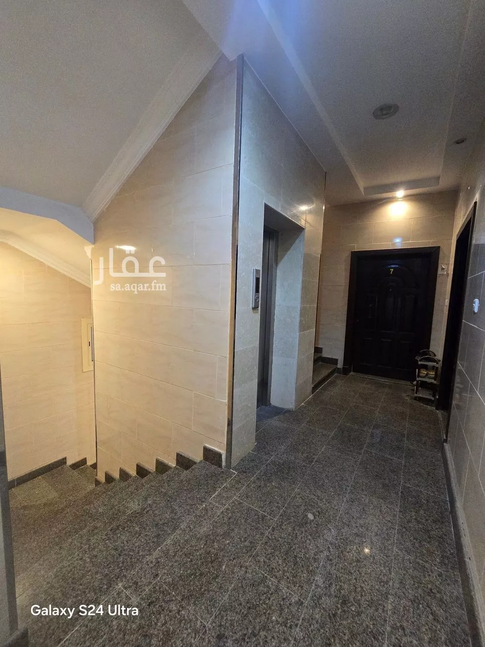 عمارة 552 م² في الفردوس 5